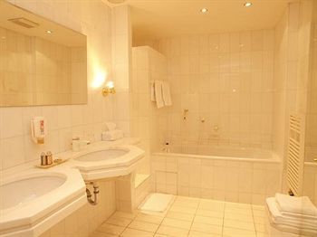Hotel & Restaurant Sonne 3*